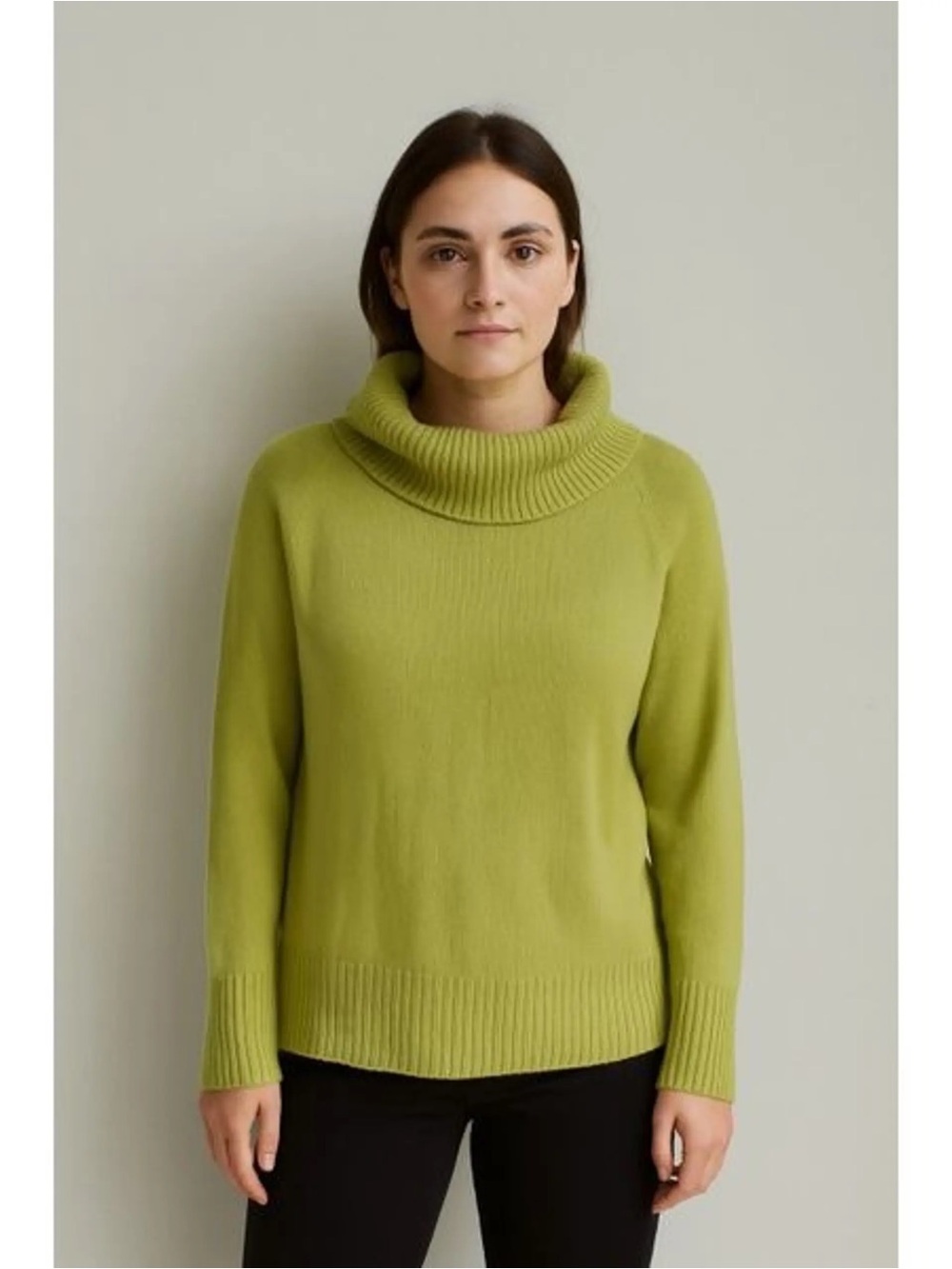 BCBGmaxAzria Vtg Y2K lamb’s wool and gora chartreuse green cowl neck sweater M